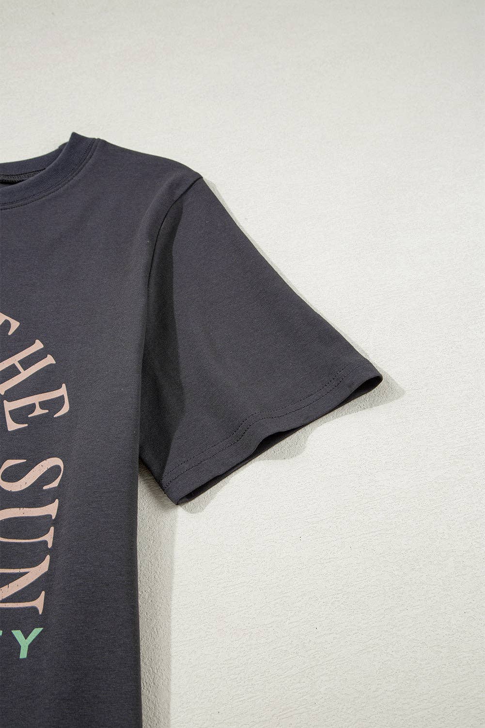 RISE WITH THE SUN Western Fashion Graphic Tee