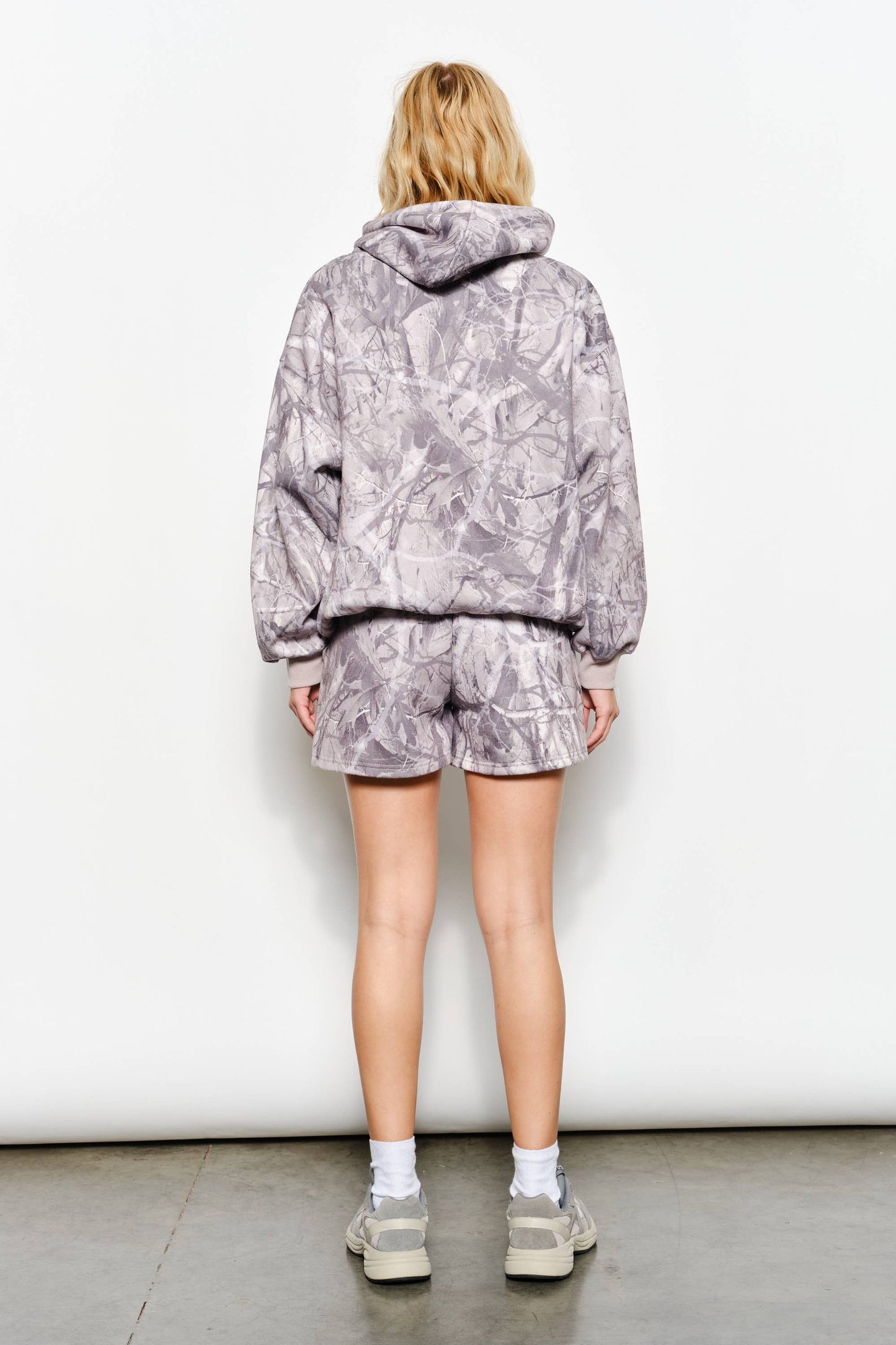 CAMO SWEATSHIRT