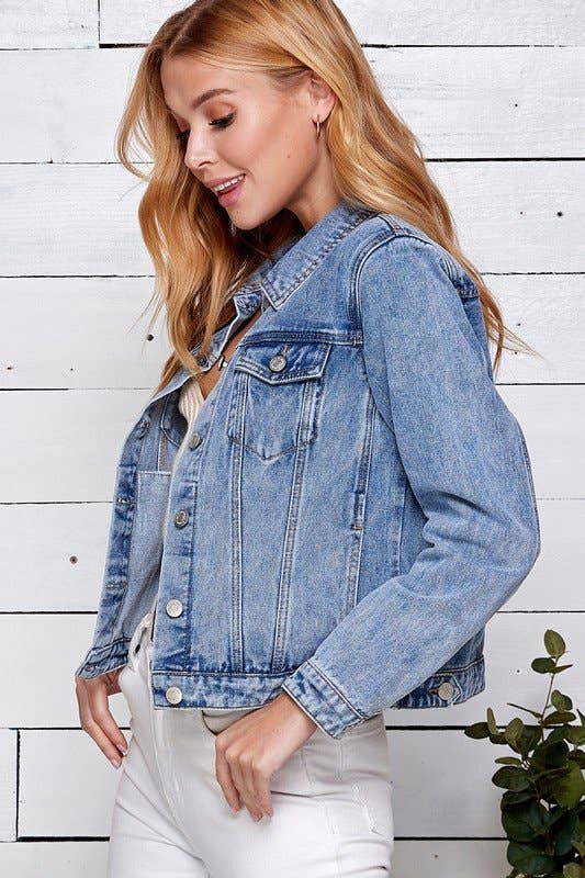 TRUCKER DENIM JACKET