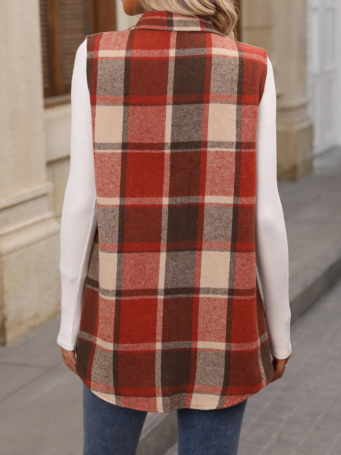 Stylish Checked Sleeveless Vest