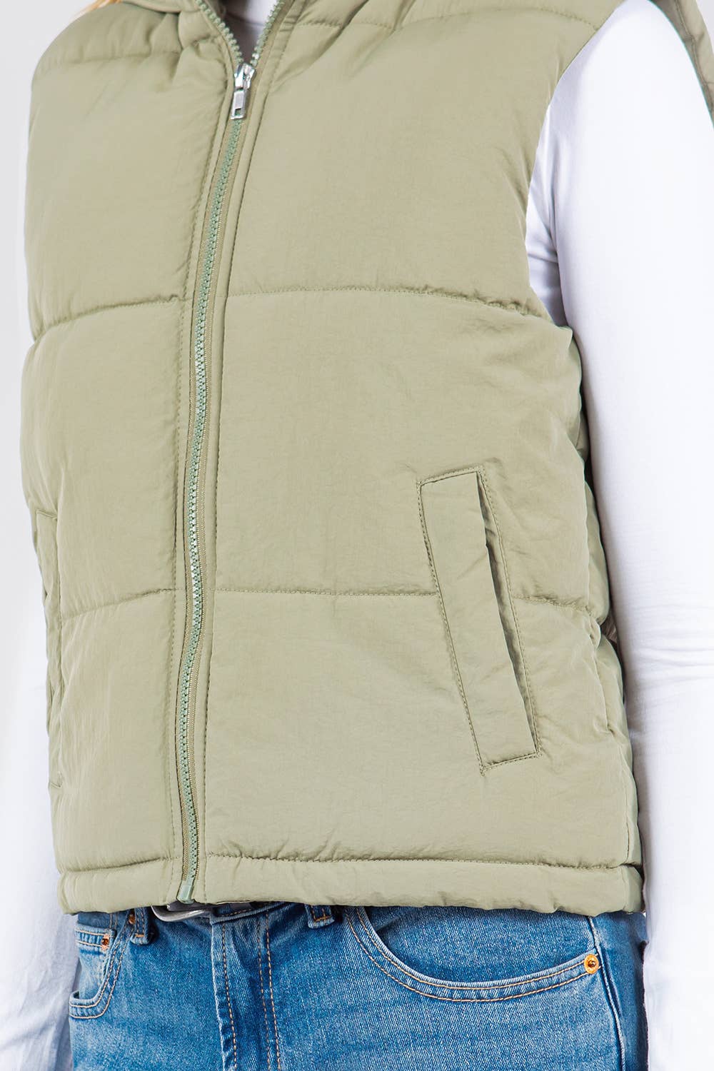 Women's Glacier Nylon Puffer Vest in Sage