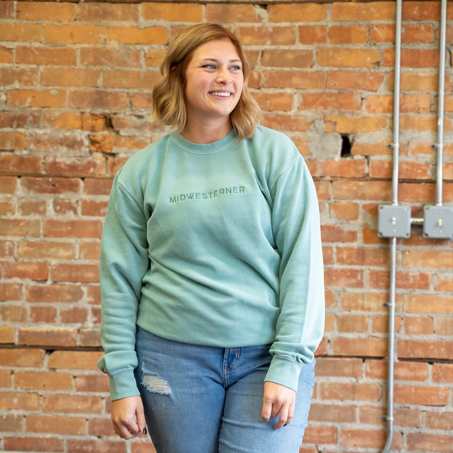 Midwesterner Embroidered Sweatshirt: Mint