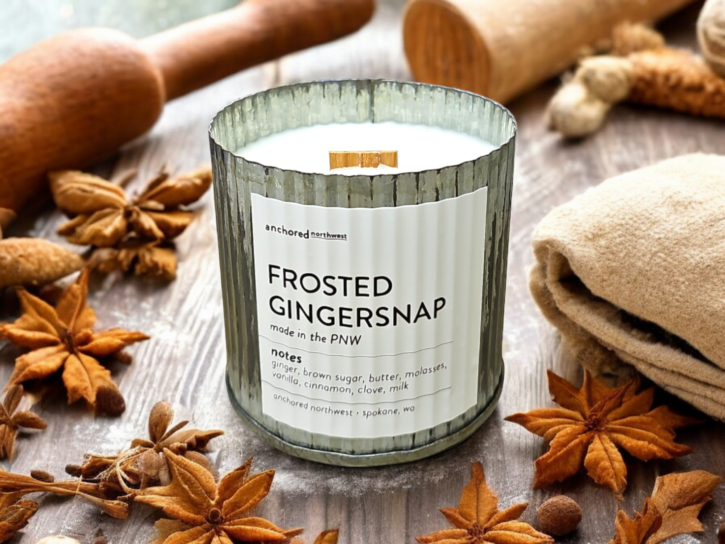 Frosted Gingersnap Wood Wick Candle 10 oz